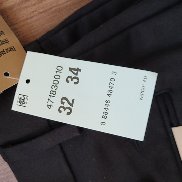 Dockers Insignia Straight khakis - Picture 6 of 6